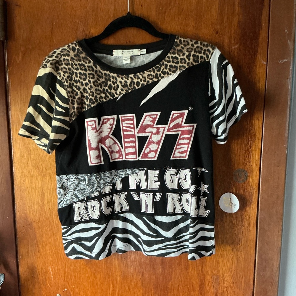 Alice and Olivia KISS TEE